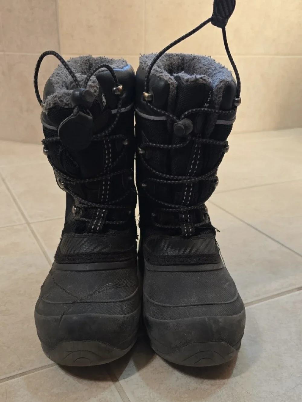 Kamik Kids Black Insulated Snow Boots with Toggle Laces Size 3